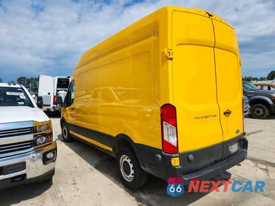 Drugie zdjęcie samochodu z przodu: 2022 FORD TRANSIT T-250 VIN:1FTBR1X81NKA39062 - miniatura