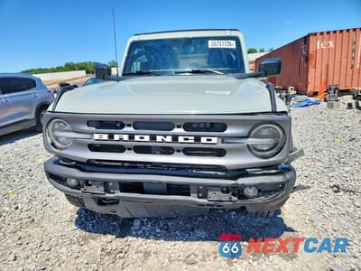Piąte zdjęcie samochodu w środku: 2023 FORD BRONCO BASE VIN:1FMDE5BH2PLA97936 - miniatura