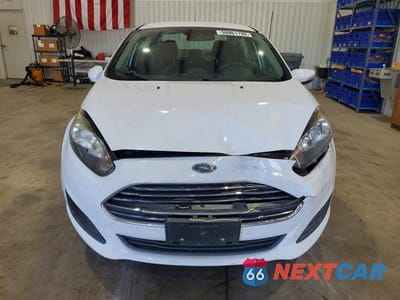 Piąte zdjęcie samochodu w środku: 2016 FORD FIESTA SE VIN:3FADP4BJ8GM206626 - miniatura
