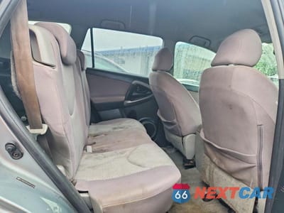 Zdjęcie 11 z 13 samochodu: 2006 TOYOTA RAV4 BASE VIN:JTMZD33V265015132 - miniatura