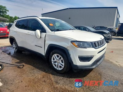 Czwarte zdjęcie samochodu z boku: 2020 JEEP COMPASS SPORT VIN:3C4NJCAB1LT121289 - miniatura