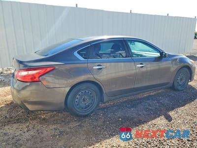 Trzecie zdjęcie samochodu z tyłu: 2016 NISSAN ALTIMA 2.5 S VIN:1N4AL3APXGN305453 - miniatura