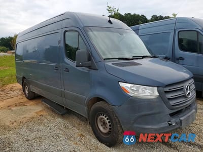 Czwarte zdjęcie samochodu z boku: 2019 MERCEDES-BENZ SPRINTER 2500/3500 DELIVERY VAN VIN:WD4PF1CD7KP145702 - miniatura