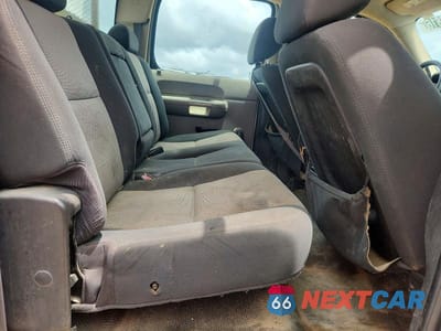 Zdjęcie 10 z 12 samochodu: 2007 CHEVROLET SILVERADO C3500 VIN:1GBJC33687F553665 - miniatura
