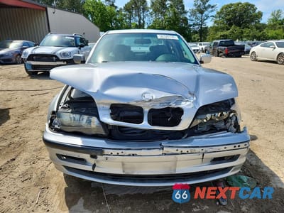 Piąte zdjęcie samochodu w środku: 2000 BMW 323 I VIN:WBAAM3345YCD58875 - miniatura