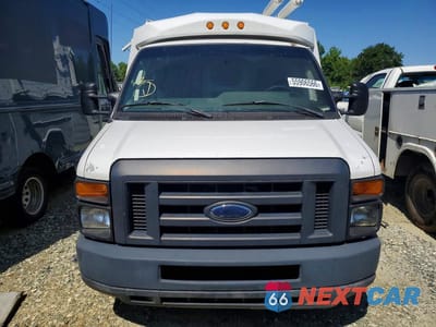 Piąte zdjęcie samochodu w środku: 2013 FORD ECONOLINE E350 SUPER DUTY CUTAWAY VAN VIN:1FDWE3FL1DDA14529 - miniatura