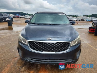 Piąte zdjęcie samochodu w środku: 2015 KIA SEDONA LX VIN:KNDMB5C14F6029715 - miniatura