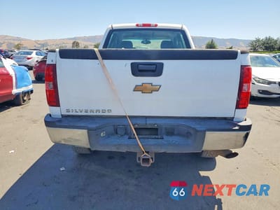 Zdjęcie 6 z 12 samochodu: 2007 CHEVROLET SILVERADO C2500 HEAVY DUTY VIN:1GCHC23K47F525203 - miniatura