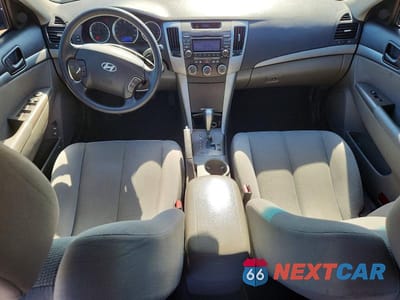 Zdjęcie 8 z 12 samochodu: 2009 HYUNDAI SONATA GLS VIN:5NPET46C39H550332 - miniatura