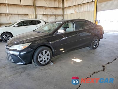 2017 TOYOTA CAMRY LE 4T1BF1FK5HU696327 - główne zdjęcie licytacji z USA - miniatura