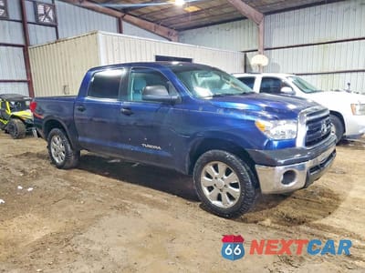 Czwarte zdjęcie samochodu z boku: 2011 TOYOTA TUNDRA CREWMAX SR5 VIN:5TFEM5F19BX026873 - miniatura