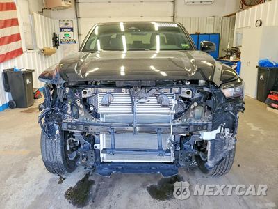Piąte zdjęcie samochodu w środku: 2025 TOYOTA TACOMA SR5 VIN:3TMLB5JN9SM150283 - miniatura