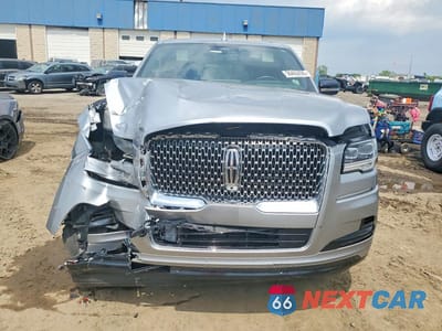 Piąte zdjęcie samochodu w środku: 2022 LINCOLN NAVIGATOR RESERVE VIN:5LMJJ2LT9NEL05339 - miniatura
