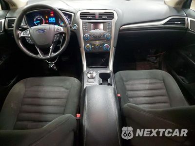 Zdjęcie 8 z 12 samochodu: 2017 FORD FUSION S VIN:3FA6P0G75HR395058 - miniatura