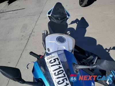 Piąte zdjęcie samochodu w środku: 2025 YAMAHA YFZ320 A VIN:MH3RH25E5SK003484 - miniatura