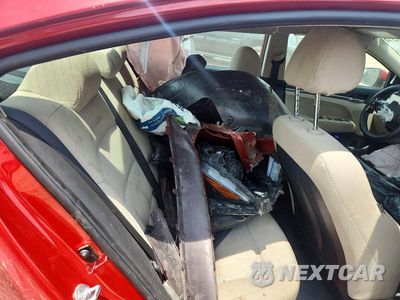 Zdjęcie 10 z 12 samochodu: 2018 HYUNDAI ELANTRA SE VIN:5NPD74LF1JH394875 - miniatura