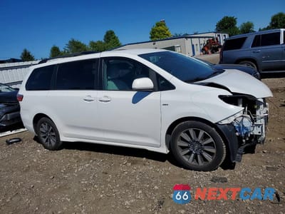 Czwarte zdjęcie samochodu z boku: 2018 TOYOTA SIENNA LE VIN:5TDJZ3DC9JS188936 - miniatura