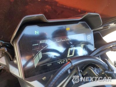Zdjęcie 7 z 9 samochodu: 2024 YAMAHA YZFR7 VIN:JYARM38E0RA010222 - miniatura