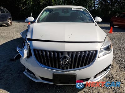 Piąte zdjęcie samochodu w środku: 2017 BUICK REGAL SPORT TOURING VIN:2G4GL5EX8H9125141 - miniatura