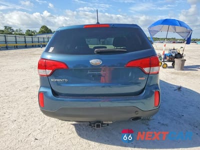 Zdjęcie 6 z 14 samochodu: 2014 KIA SORENTO LX VIN:5XYKT3A64EG443385 - miniatura