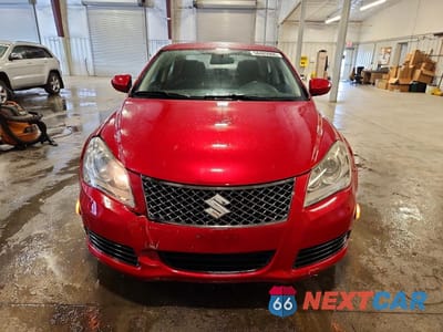 Piąte zdjęcie samochodu w środku: 2013 SUZUKI KIZASHI SE VIN:JS2RF9A33D6100279 - miniatura