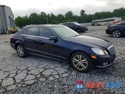 Czwarte zdjęcie samochodu z boku: 2011 MERCEDES-BENZ E 350 VIN:WDDHF5GB4BA464479 - miniatura