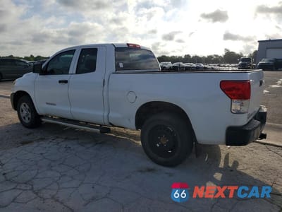 Drugie zdjęcie samochodu z przodu: 2013 TOYOTA TUNDRA DOUBLE CAB SR5 VIN:5TFRM5F11DX055840 - miniatura