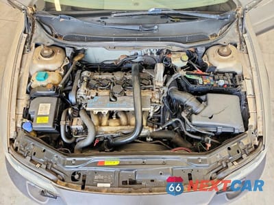Zdjęcie 11 z 13 samochodu: 2004 VOLVO XC70 VIN:YV1SZ59H841136424 - miniatura