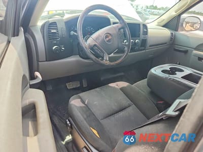 Zdjęcie 8 z 12 samochodu: 2013 GMC SIERRA C1500 VIN:1GTR1TEX4DZ383650 - miniatura