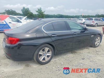 Trzecie zdjęcie samochodu z tyłu: 2012 BMW 528 I VIN:WBAXG5C56CDX03658 - miniatura