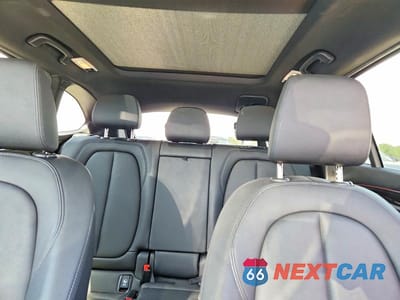 Zdjęcie 10 z 13 samochodu: 2021 BMW X1 XDRIVE28I VIN:WBXJG9C04M5T33040 - miniatura