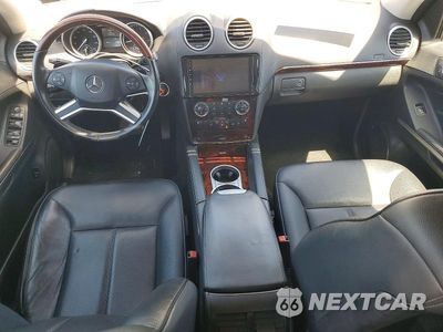 Zdjęcie 8 z 13 samochodu: 2010 MERCEDES-BENZ GL 450 4MATIC VIN:4JGBF7BE4AA545957 - miniatura