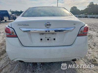 Zdjęcie 6 z 12 samochodu: 2015 NISSAN ALTIMA 2.5 S VIN:1N4AL3AP1FC274541 - miniatura