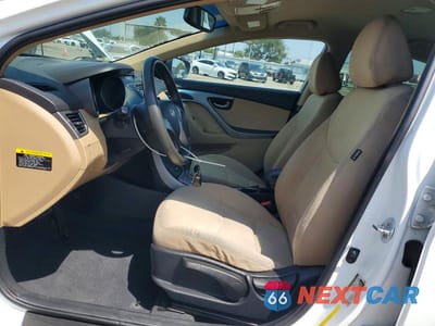 Zdjęcie 7 z 12 samochodu: 2013 HYUNDAI ELANTRA GLS VIN:5NPDH4AE3DH287385 - miniatura