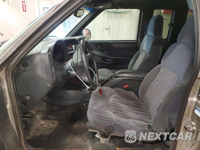 Zdjęcie 7 z 13 samochodu: 1998 CHEVROLET S TRUCK S10 VIN:1GCCS1949W8222940 - miniatura