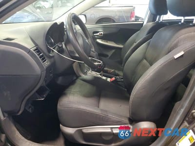 Zdjęcie 7 z 13 samochodu: 2012 TOYOTA COROLLA S VIN:2T1BU4EE0CC880118 - miniatura