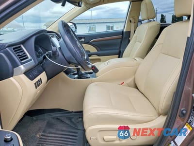 Zdjęcie 7 z 13 samochodu: 2019 TOYOTA HIGHLANDER HYBRID LIMITED PLATINUM VIN:5TDDGRFH5KS056322 - miniatura