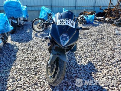 Drugie zdjęcie samochodu z przodu: 2014 M. V. AGUSTA F3 VIN:ZCGGEGNUXEV003796 - miniatura