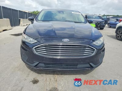 Piąte zdjęcie samochodu w środku: 2019 FORD FUSION SE VIN:3FA6P0HD0KR280864 - miniatura