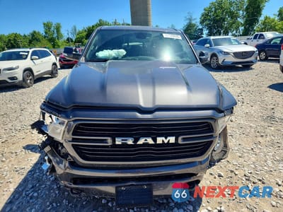 Piąte zdjęcie samochodu w środku: 2019 RAM 1500 BIG HORN VIN:1C6RRFFG0KN753366 - miniatura