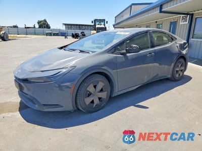 2024 TOYOTA PRIUS LE JTDACAAUXR3025423 - główne zdjęcie licytacji z USA - miniatura