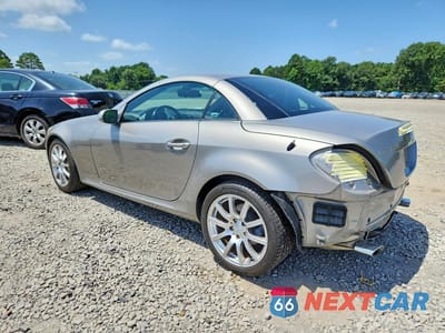 Drugie zdjęcie samochodu z przodu: 2005 MERCEDES-BENZ SLK 350 VIN:WDBWK56FX5F040702 - miniatura