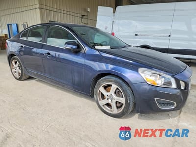 Czwarte zdjęcie samochodu z boku: 2012 VOLVO S60 T5 VIN:YV1622FS5C2080102 - miniatura