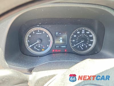 Zdjęcie 9 z 13 samochodu: 2018 HYUNDAI TUCSON SE VIN:KM8J2CA42JU803982 - miniatura