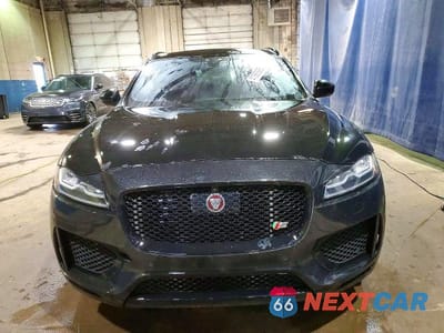 Piąte zdjęcie samochodu w środku: 2017 JAGUAR F-PACE S VIN:SADCM2BVXHA088233 - miniatura