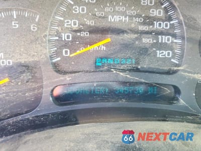 Zdjęcie 9 z 12 samochodu: 2004 CHEVROLET SILVERADO K2500 HEAVY DUTY VIN:1GCHK23U14F160821 - miniatura
