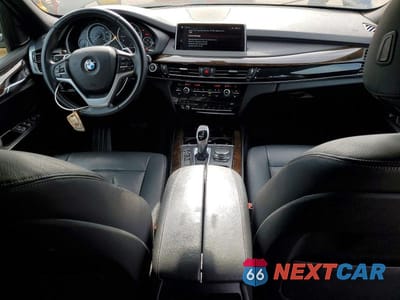 Zdjęcie 8 z 13 samochodu: 2018 BMW X5 SDRIVE35I VIN:5UXKR2C56J0Z15923 - miniatura