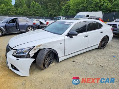 2015 LEXUS LS 460 JTHCL5EF4F5024374 - główne zdjęcie licytacji z USA - miniatura