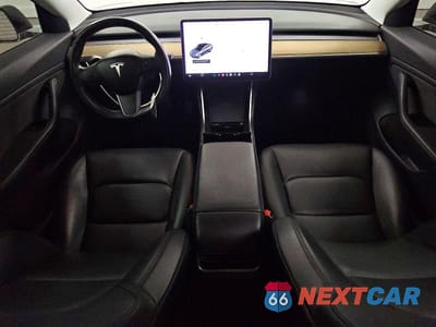 Zdjęcie 8 z 12 samochodu: 2018 TESLA MODEL 3 VIN:5YJ3E1EB3JF185257 - miniatura