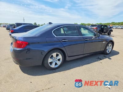 Trzecie zdjęcie samochodu z tyłu: 2013 BMW 528 VIN:WBAXH5C54DD109603 - miniatura